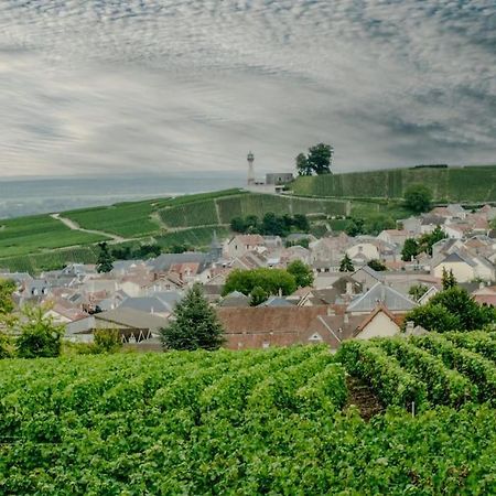 Maison De Champagne F.Barbier ! Avize Bagian luar foto